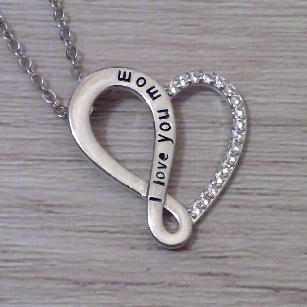 "I Love You Mom" Heart Necklace